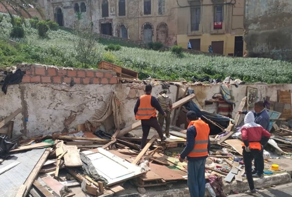 Opération de relogement de 13 familles relevant de la daira d’Oran et destruction de leurs habitas de fortune le 20/03/2023